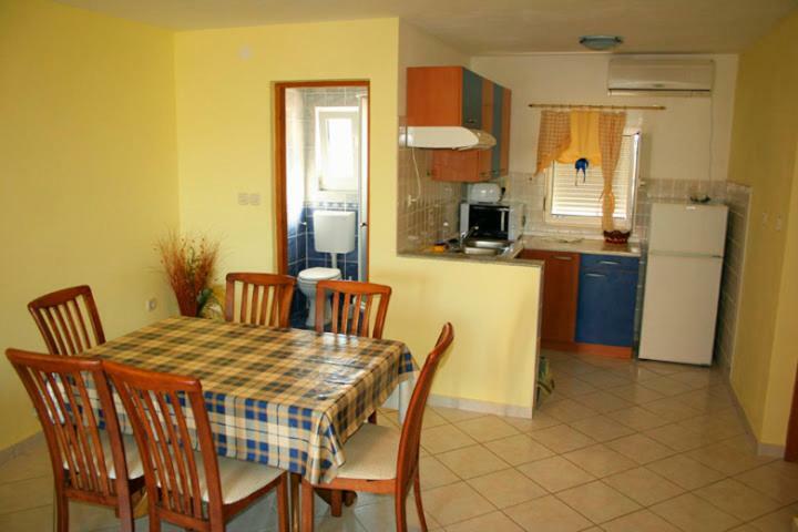 Apartments Mirjana - Stara Novalja Ngoại thất bức ảnh